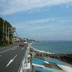 鎌倉市腰越の海岸道路
